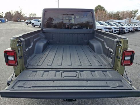 New 2026 Jeep Gladiator Sport image 21