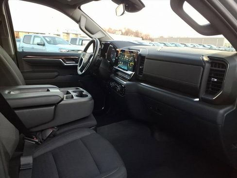 Used 2023 Chevrolet Silverado 1500 LT image 20