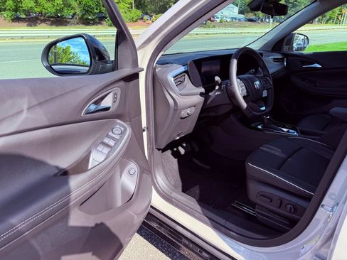 New 2026 Buick Encore GX Sport Touring w/ Studio Series AWD/4WD image 16