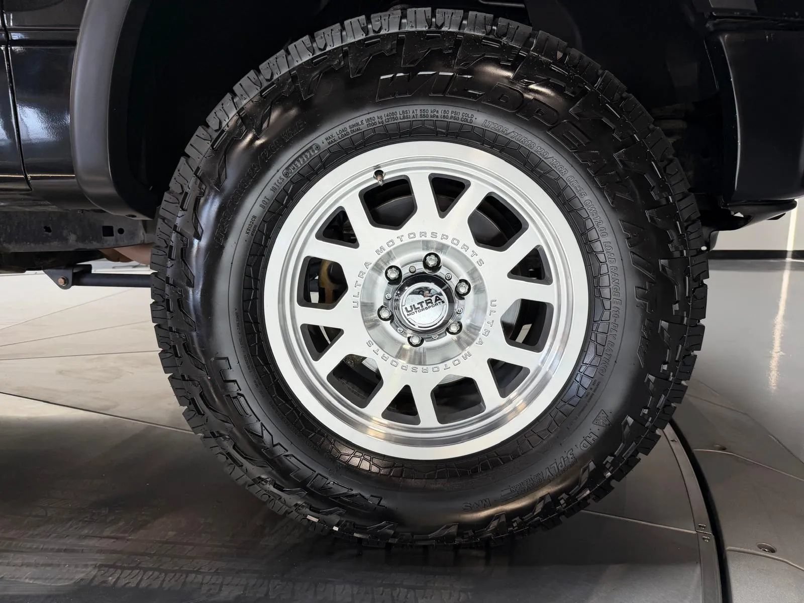 Used 2013 Ford F150 Lariat w/ Luxury Equipment Group AWD/4WD image 8