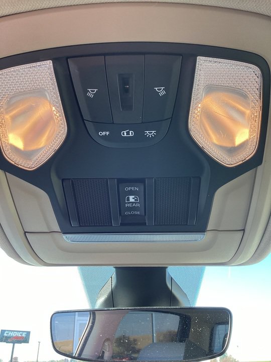 Used 2020 RAM 1500 Big Horn AWD/4WD image 17