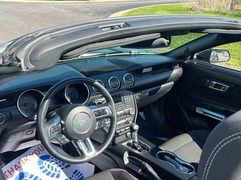 Used 2016 Ford Mustang Convertible RWD image 14