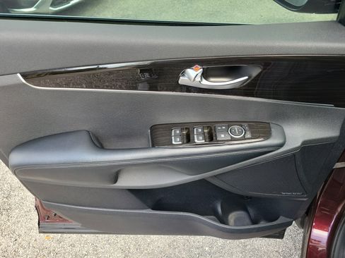 Used 2019 Kia Sorento EX w/ EX Touring Package image 22