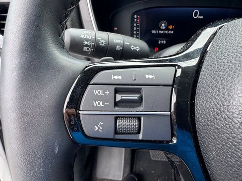 Used 2025 Honda Pilot Elite image 9