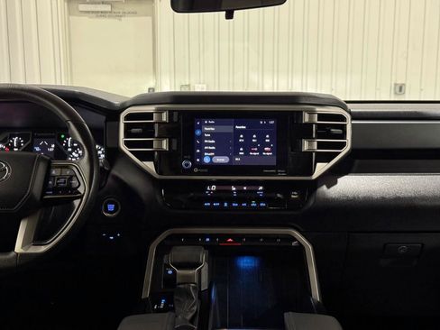 Used 2022 Toyota Tundra SR5 AWD/4WD image 21