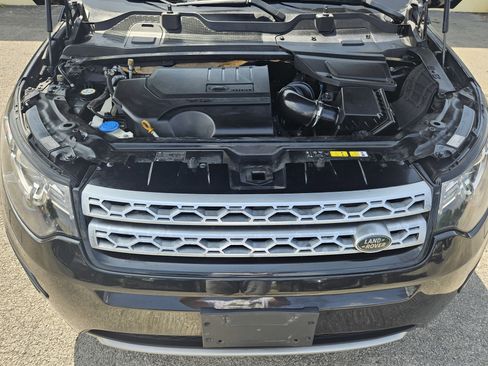 Used 2018 Land Rover Discovery Sport HSE AWD/4WD image 25