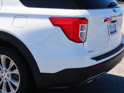 Certified 2023 Ford Explorer XLT w/ Equipment Group 202A image 16