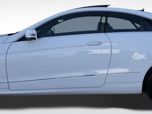 Used 2015 Mercedes-Benz E 400 4MATIC Coupe w/ Premium 1 Package image 8