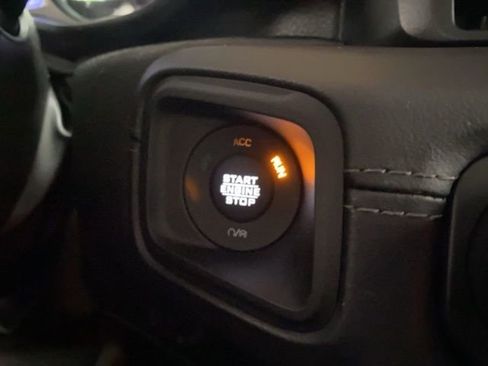 Used 2025 Jeep Wrangler Unlimited Sahara w/ Safety Group image 40