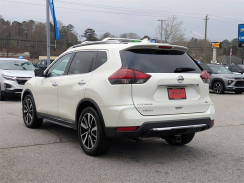 Used 2020 Nissan Rogue SL w/ Premium Package image 6