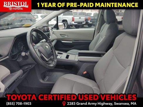 Certified 2024 Toyota Sienna XLE image 15
