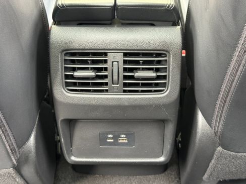 Used 2023 Nissan Rogue Platinum FWD image 32