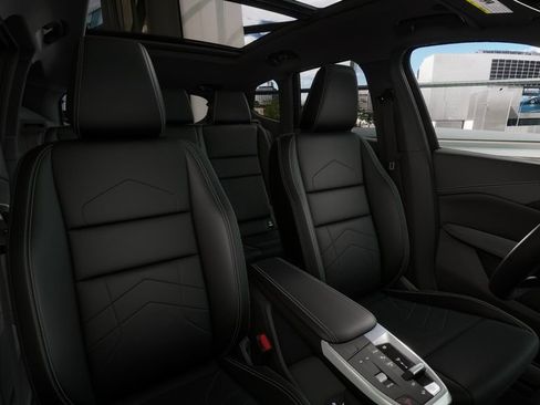 Used 2025 BMW X1 xDrive28i w/ Convenience Package image 34