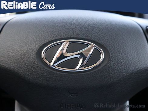 Used 2019 Hyundai Kona Limited image 28