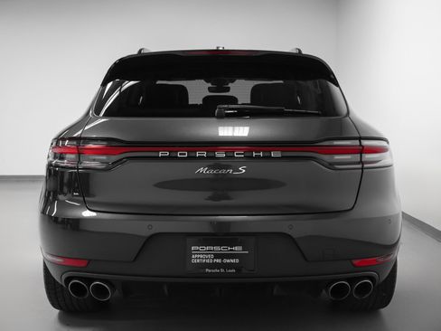 Certified 2020 Porsche Macan S AWD/4WD image 11