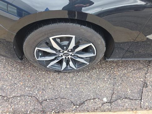 Used 2022 Chevrolet Malibu RS image 9