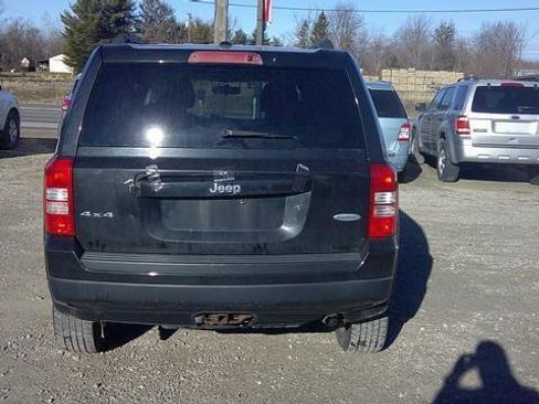 Used 2011 Jeep Patriot Latitude image 4