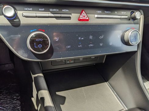 New 2025 Hyundai Sonata SEL image 11