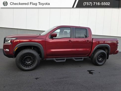 Used 2022 Nissan Frontier PRO-4X image 2