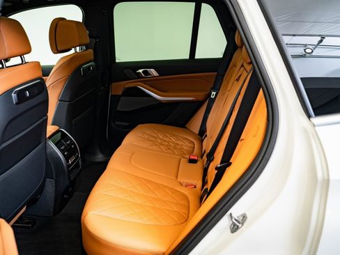 New 2026 BMW X5 xDrive50e image 35