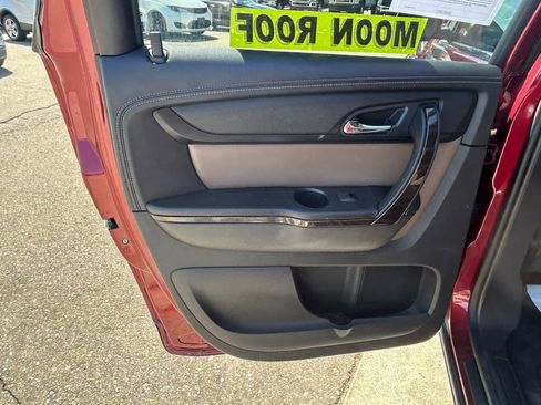 Used 2016 GMC Acadia SLT w/ Technology Package FWD image 15