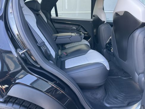 Used 2024 Land Rover Range Rover Sport SV image 20