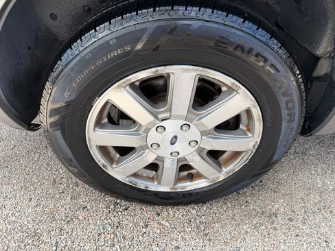 Used 2009 Ford Taurus X SEL FWD image 8