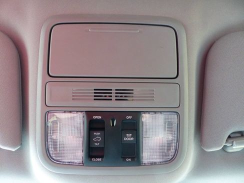 Used 2024 Honda Odyssey EX-L image 35
