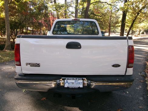Used 2003 Ford F250 XLT image 6