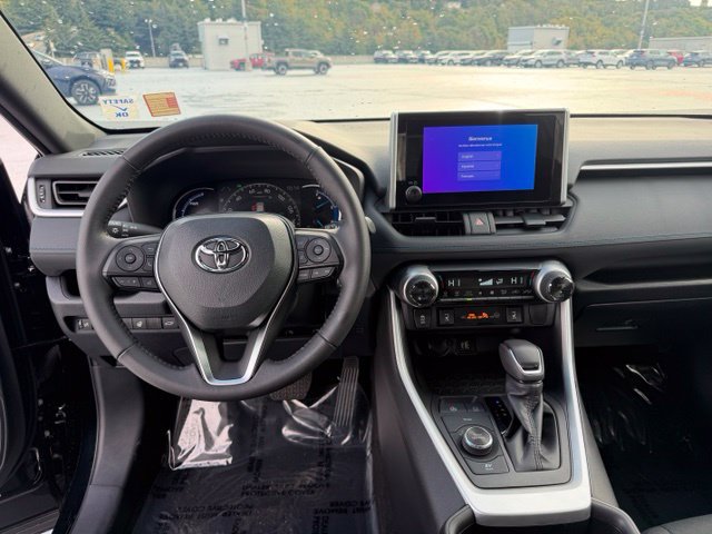 Certified 2024 Toyota RAV4 SE w/ Convenience Package AWD/4WD image 17