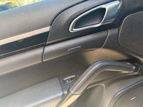 Used 2015 Porsche Cayenne Diesel image 81