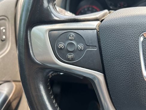Used 2015 GMC Canyon SLT w/ LPO, Bed Protection Package AWD/4WD image 29