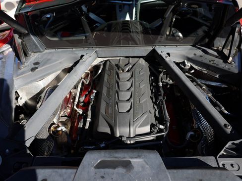 Used 2020 Chevrolet Corvette Stingray Preferred Cpe w/ 2LT Preferred Equipment Group RWD image 32