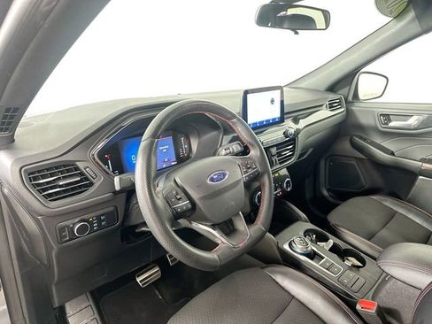 Used 2024 Ford Escape ST-Line AWD/4WD image 3