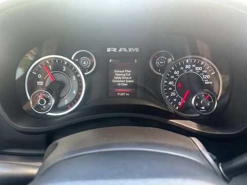 Used 2023 RAM 2500 Big Horn w/ Level 1 Equipment Group AWD/4WD image 36