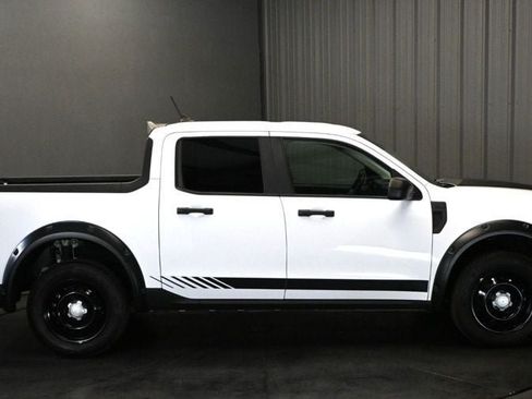 Used 2023 Ford Maverick XL FWD image 4