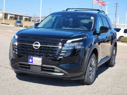 New 2026 Nissan Pathfinder SV