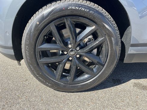 Used 2026 Land Rover Range Rover Velar S image 10