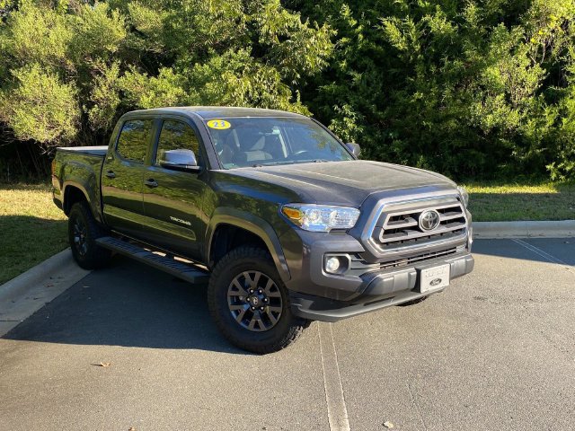 Used 2023 Toyota Tacoma SR5 w/ Technology Package RWD image 1