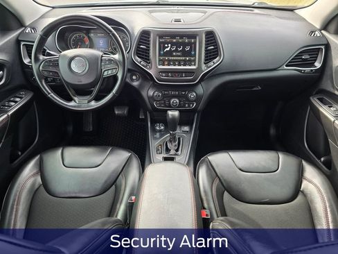 Used 2020 Jeep Cherokee Trailhawk w/ Technology Group AWD/4WD image 11