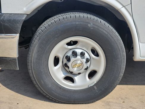 New 2025 Chevrolet Express 3500 w/ Power Convenience Package image 16