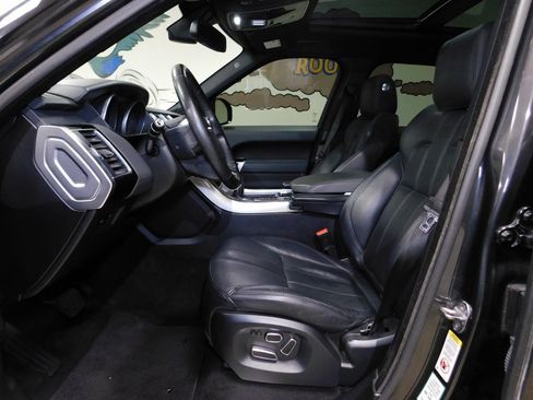 Used 2014 Land Rover Range Rover Sport HSE image 32