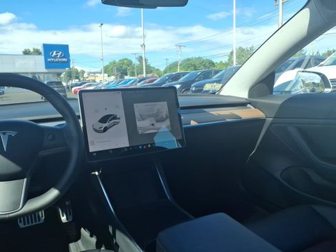 Used 2020 Tesla Model 3 Long Range AWD/4WD image 20