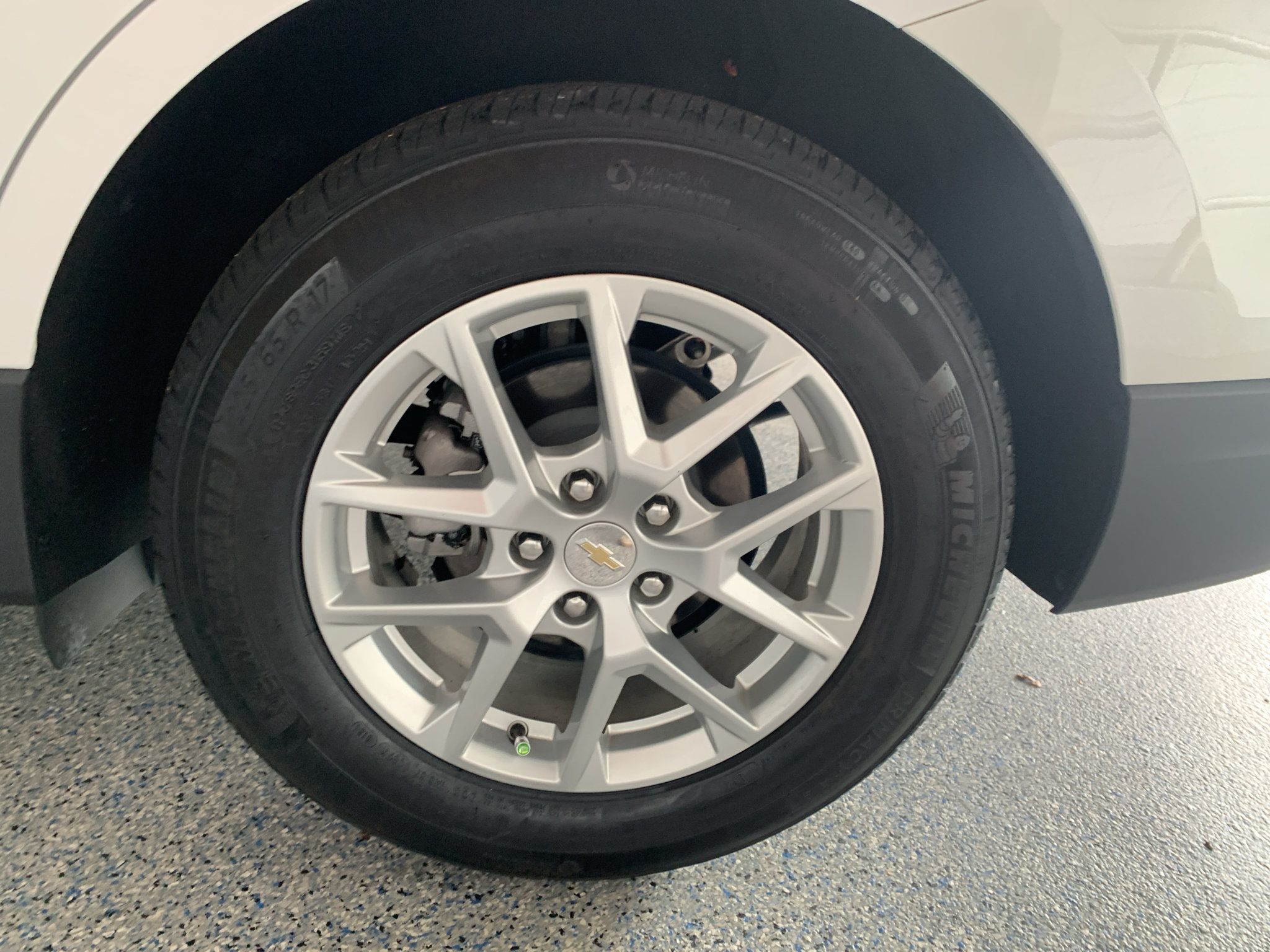 Used 2024 Chevrolet Equinox LS FWD image 31