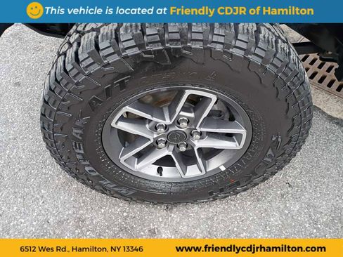 Used 2022 Jeep Gladiator Rubicon image 9