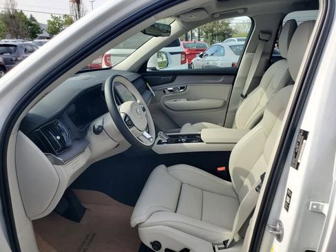 New 2026 Volvo XC90 T8 Ultra w/ Protection Package AWD/4WD image 14