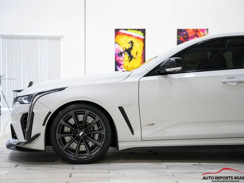 Used 2022 Cadillac CT4 V Blackwing w/ Carbon Fiber 1 Package image 19