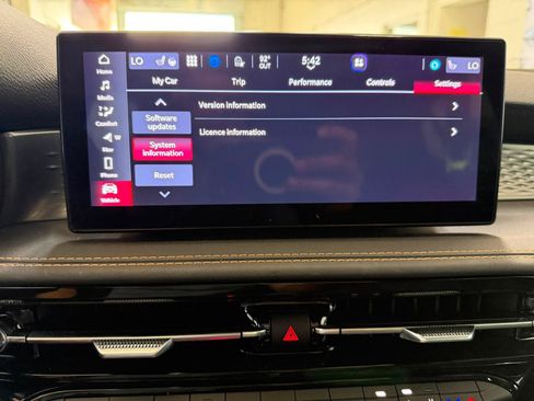 Used 2025 Alfa Romeo Tonale AWD/4WD image 39