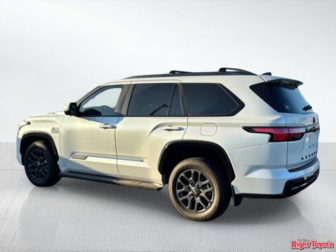 Certified 2025 Toyota Sequoia Platinum AWD/4WD image 3