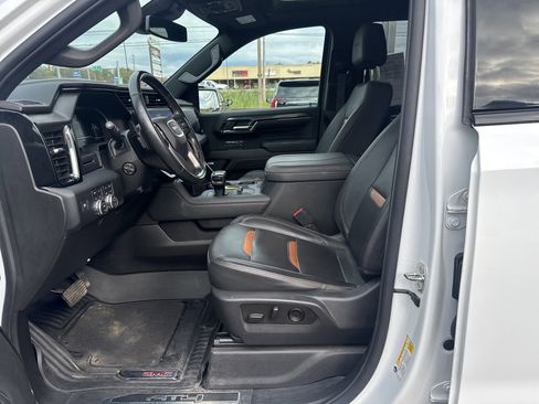 Used 2024 GMC Sierra 1500 AT4 w/ AT4 Preferred Package image 12